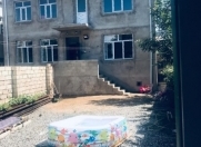 Satılır 6 otaqlı 110 m2 həyət evi Bakıxanov