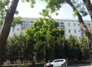 Satılır 2 otaqlı 62 m2 köhnə tikili Səməd Vurğun parkı