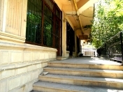 İcarəyə verilir 8 otaqlı 240 m2 obyekt Nizami m.