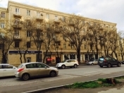 İcarəyə verilir 3 otaqlı 70 m2 köhnə tikili İzmir parkı