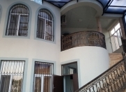 Satılır 4 otaqlı 1000 m2 obyekt Fatmayı