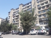 Satılır 3 otaqlı 80 m2 köhnə tikili Ukrayna dairəsi