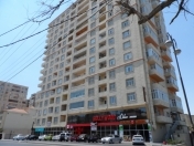 Satılır 4 otaqlı 126 m2 yeni tikili Badamdar