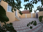 Satılır 4 otaqlı 120 m2 həyət evi Binəqədi