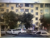 İcarəyə verilir 2 otaqlı 40 m2 köhnə tikili 5 mkr