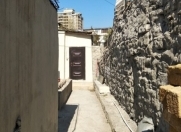 Satılır 3 otaqlı 50 m2 həyət evi Elmlər Akademiyası m.