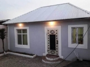 Satılır 2 otaqlı 65 m2 həyət evi Binə