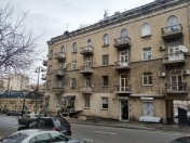 İcarəyə verilir 3 otaqlı 78 m2 köhnə tikili 5 mkr