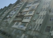 Satılır 2 otaqlı 70 m2 köhnə tikili Bakıxanov