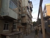 İcarəyə verilir 1 otaqlı 35 m2 köhnə tikili Fövqəladə Hallar Nazirliyi