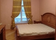 Satılır 4 otaqlı 115 m2 köhnə tikili Heydər Əliyev sarayı