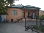 Satılır 3 otaqlı 5000 m2 həyət evi İmişli