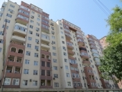 Satılır 4 otaqlı 200 m2 yeni tikili 8 mkr