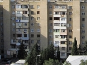 Satılır 2 otaqlı 55 m2 köhnə tikili Ukrayna dairəsi