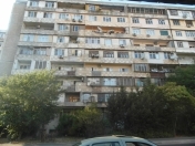 Satılır 4 otaqlı 82 m2 köhnə tikili 8 mkr