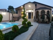 Satılır 4 otaqlı 180 m2 bağ evi Buzovna