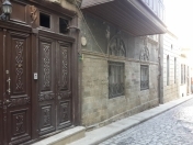 İcarəyə verilir 2 otaqlı 50 m2 köhnə tikili İçəri Şəhər