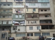 Satılır 1 otaqlı 43 m2 köhnə tikili İnşaatçılar m.