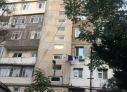 Satılır 3 otaqlı 60 m2 köhnə tikili Azadlıq prospekti m.