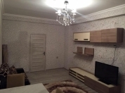 Satılır 2 otaqlı 80 m2 yeni tikili Ukrayna dairəsi