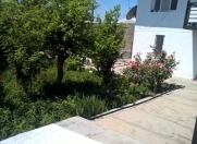 İcarəyə verilir 4 otaqlı 109 m2 həyət evi Şəki