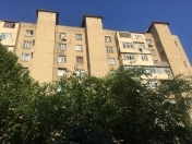Satılır 3 otaqlı 80 m2 köhnə tikili Qara Qarayev m.