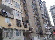 Satılır 1 otaqlı 45 m2 köhnə tikili İnşaatçılar m.