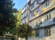 Satılır 3 otaqlı 80 m2 köhnə tikili Həzi Aslanov