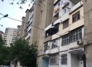 Satılır 4 otaqlı 110 m2 köhnə tikili 8 mkr