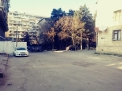 Satılır 2 otaqlı 55 m2 köhnə tikili Ayna Sultanova heykəli