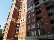 İcarəyə verilir 4 otaqlı 178 m2 yeni tikili Zabitlər parkı