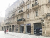 İcarəyə verilir 4 otaqlı 90 m2 köhnə tikili Sahil m.