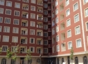 Satılır 3 otaqlı 100 m2 yeni tikili 2 mkr