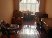 Satılır 2 otaqlı 42 m2 köhnə tikili Qara Qarayev m.