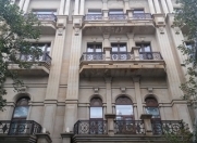 İcarəyə verilir 3 otaqlı 78 m2 köhnə tikili Sahil m.