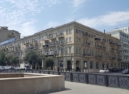 İcarəyə verilir 2 otaqlı 85 m2 köhnə tikili Park Bulvar