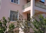 Satılır 7 otaqlı 240 m2 bağ evi Binə