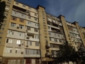 Satılır 5 otaqlı 100 m2 köhnə tikili Yeni Yasamal