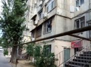 Satılır 1 otaqlı 32 m2 köhnə tikili Xalqlar Dostluğu m.