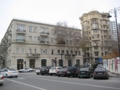 Satılır 3 otaqlı 686 m2 obyekt Sahil m.