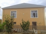 Satılır 3 otaqlı 140 m2 həyət evi Novxanı
