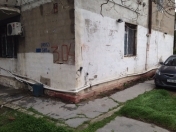 Satılır 2 otaqlı 42 m2 köhnə tikili Dövlət Statistika Komitəsi