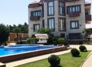 Satılır 12 otaqlı 650 m2 villa Novxanı