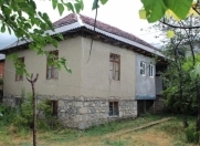 İcarəyə verilir 4 otaqlı 120 m2 həyət evi Oğuz