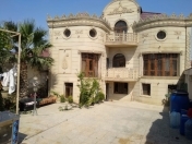 Satılır 10 otaqlı 440 m2 həyət evi Yeni Yasamal