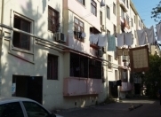 Satılır 3 otaqlı 65 m2 köhnə tikili Moskva univermağı