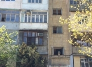 Satılır 2 otaqlı 53 m2 köhnə tikili 8 mkr