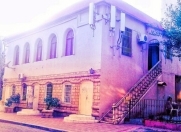 Satılır 4 otaqlı 200 m2 obyekt Neapol dairəsi