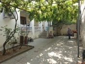 Satılır 5 otaqlı 400 m2 həyət evi 6 mkr