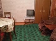 İcarəyə verilir 1 otaqlı 35 m2 köhnə tikili İnşaatçılar m.